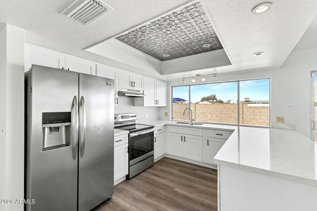 Photo of 602 W Yale Drive, Tempe, AZ 85283 (MLS # 6968399)