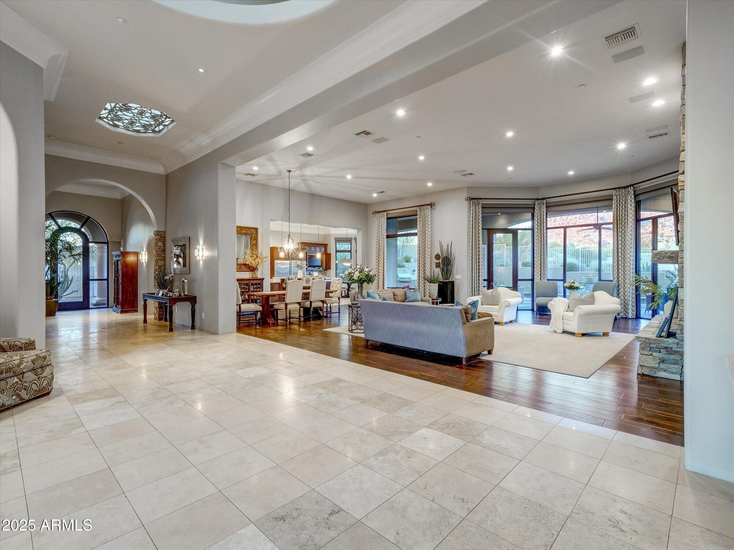 10801 E HAPPY VALLEY Road 86