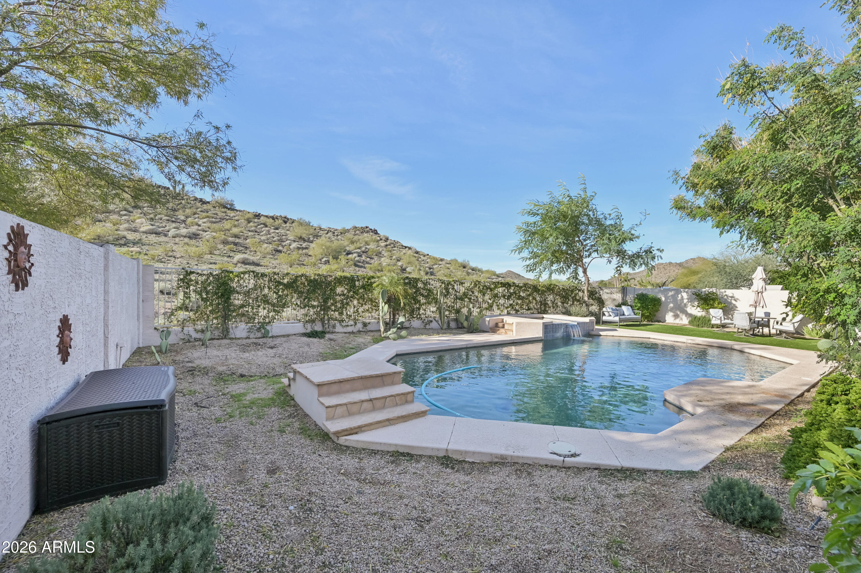 6119 W HEDGEHOG Place