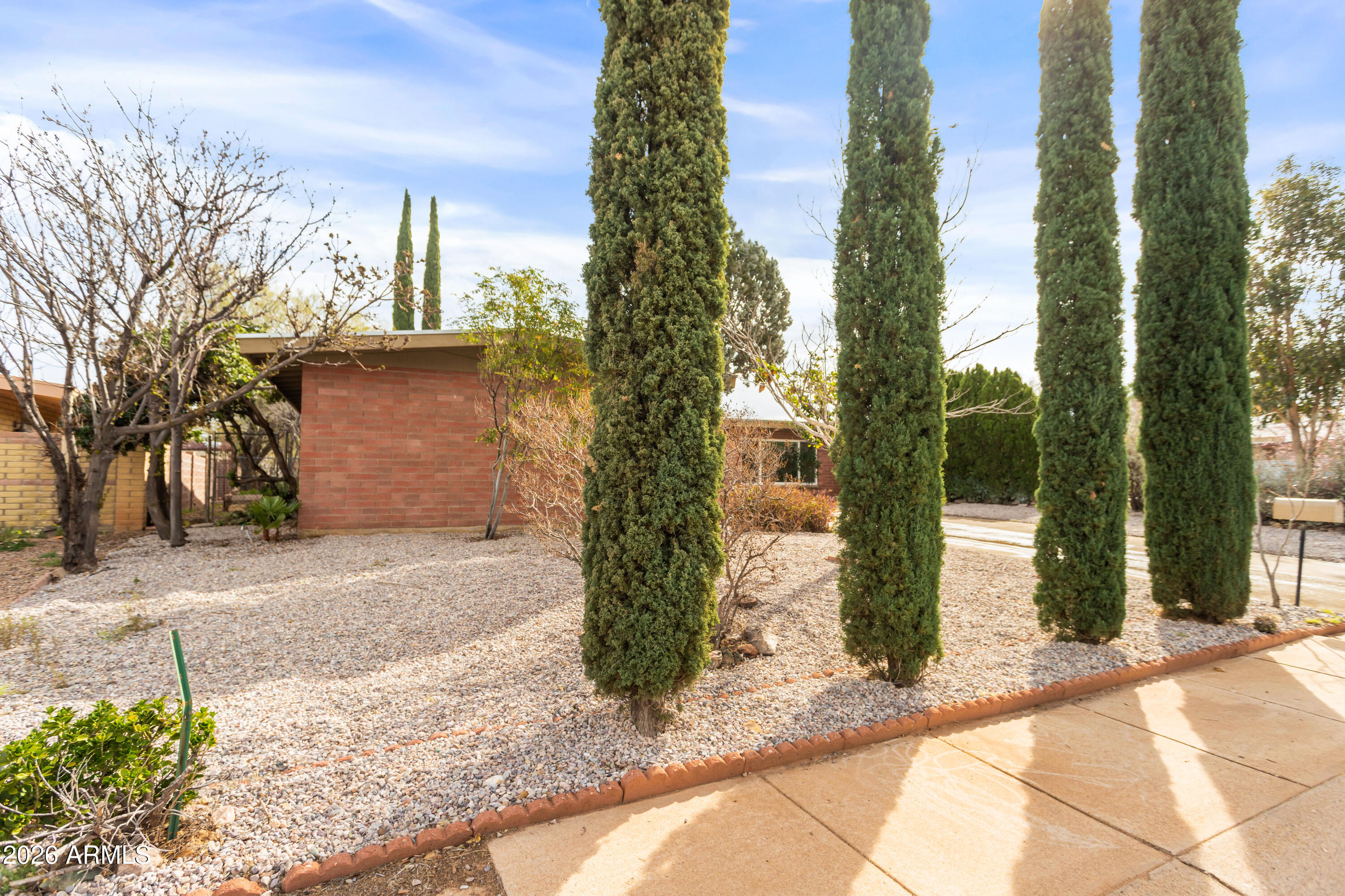 1103 E EL Sonoro Drive