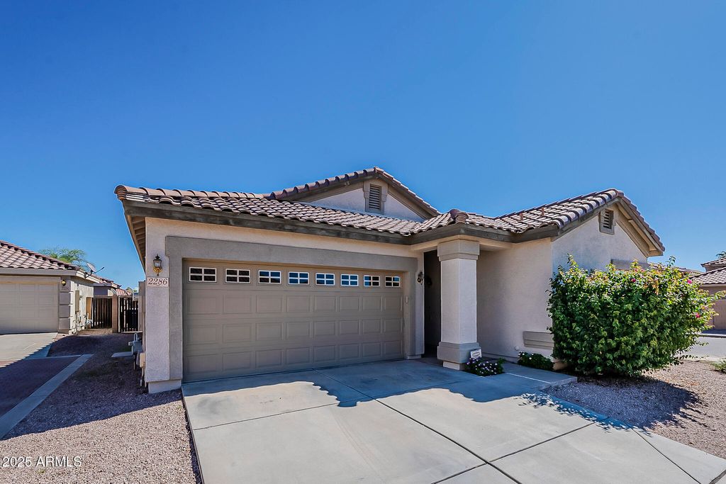 Photo of 2286 E Peach Tree Drive, Chandler, AZ 85249 (MLS # 6981814)