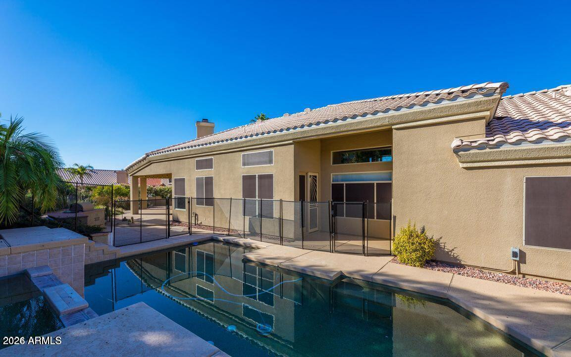 1617 E Tierra Buena Lane