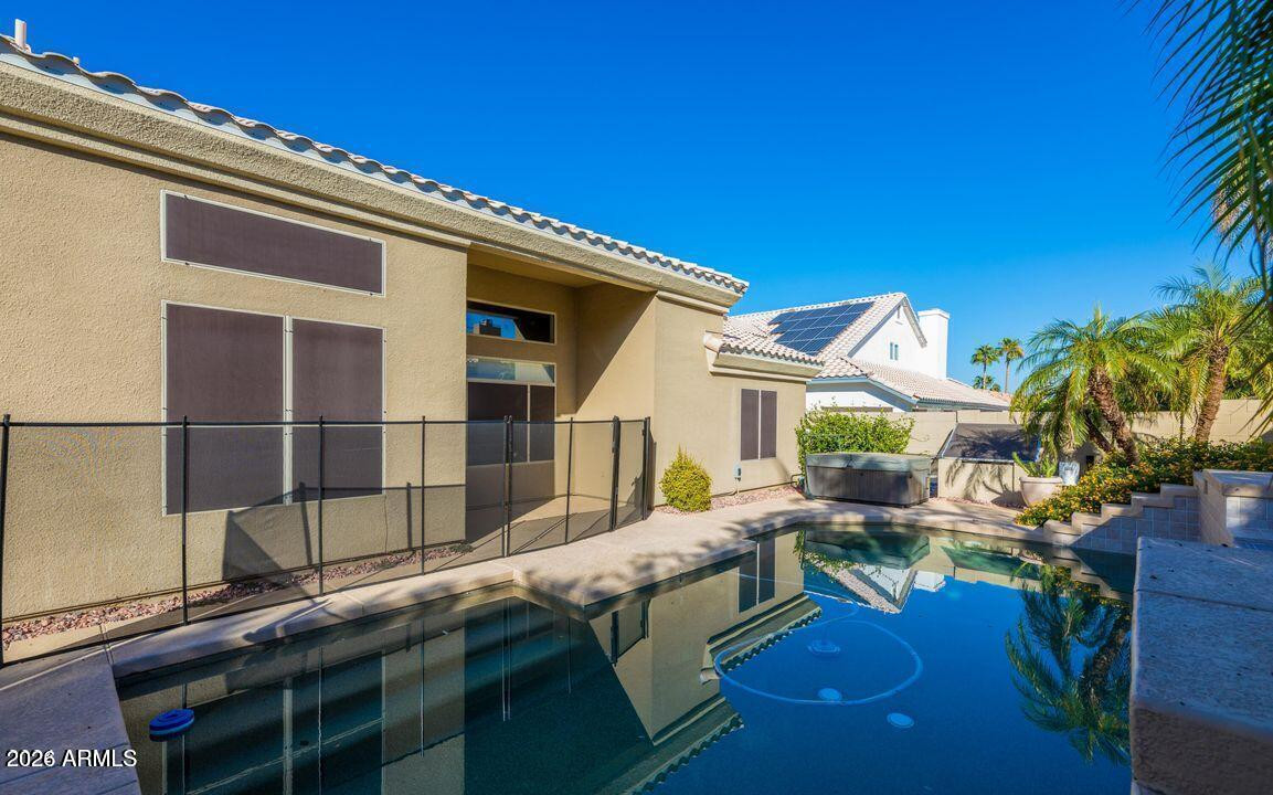 1617 E Tierra Buena Lane