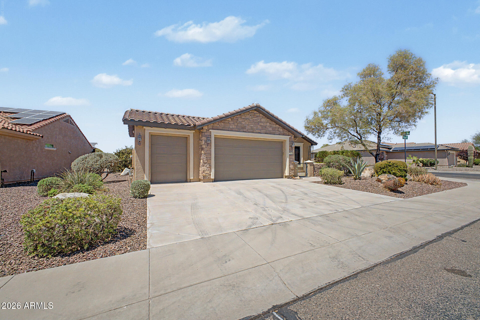 27002 W Runion Drive