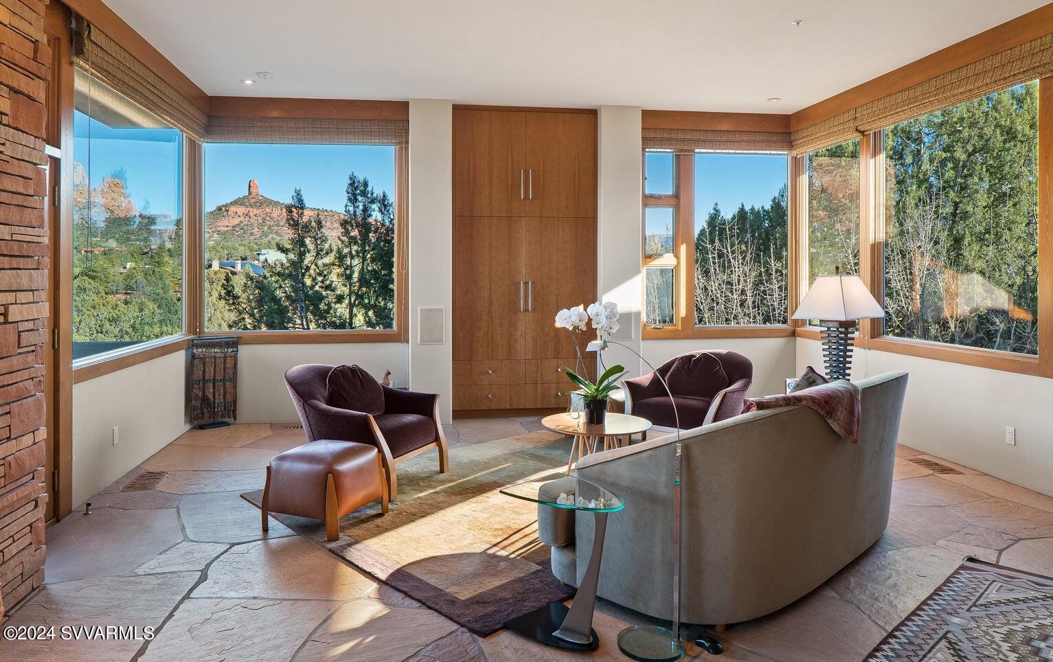 Foothills N - Residential