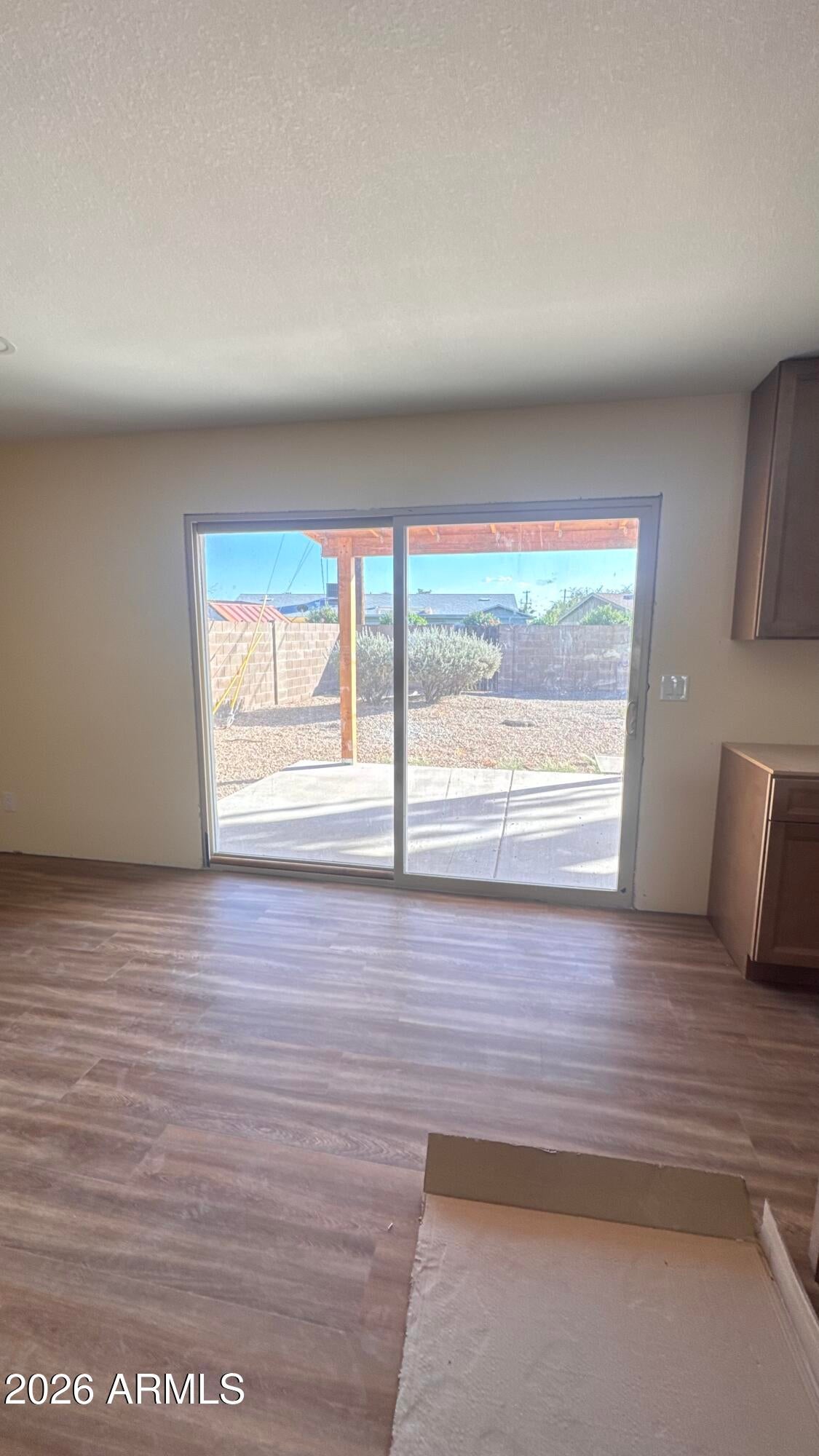 8211 E PALM Lane