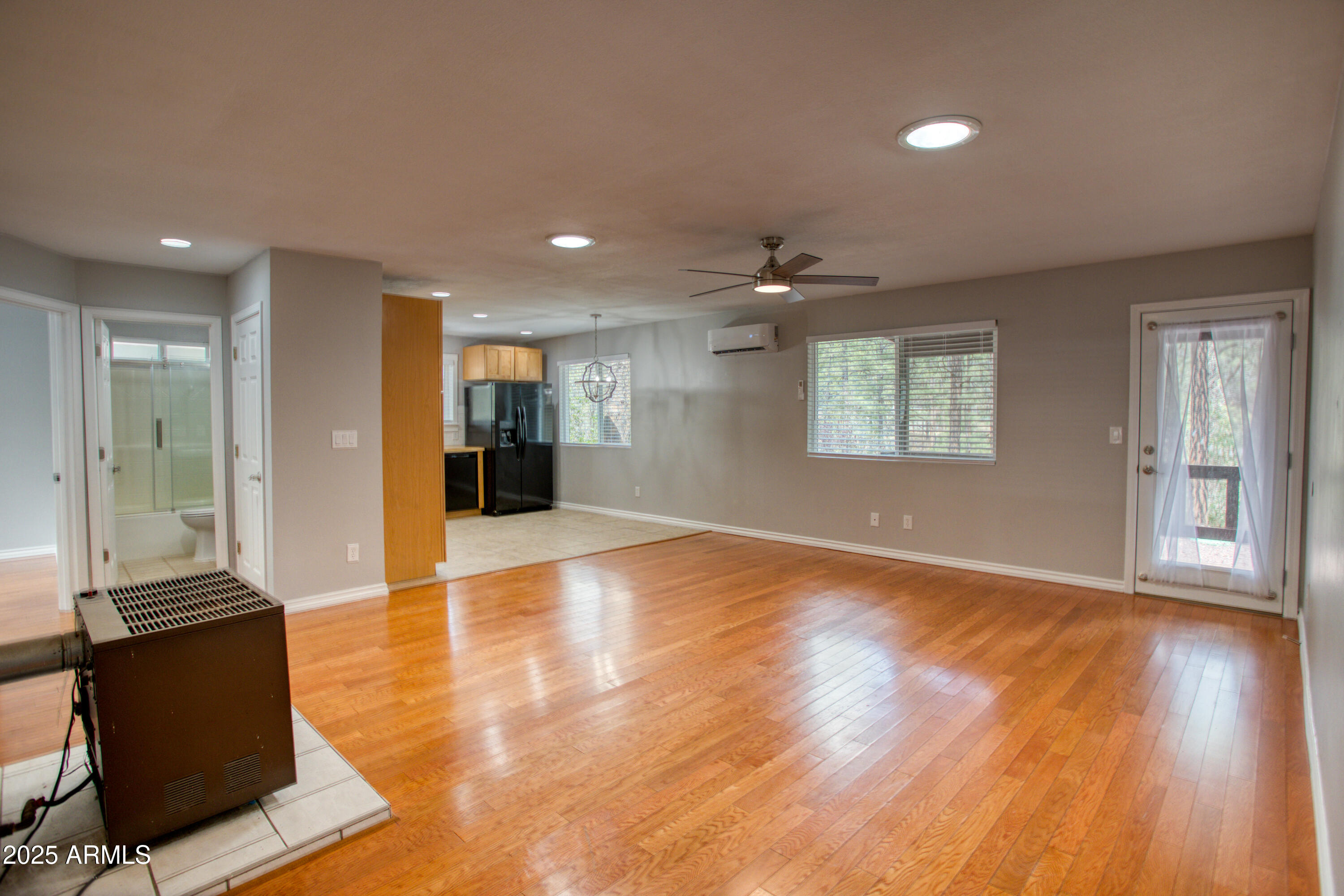 281 S 31ST Drive