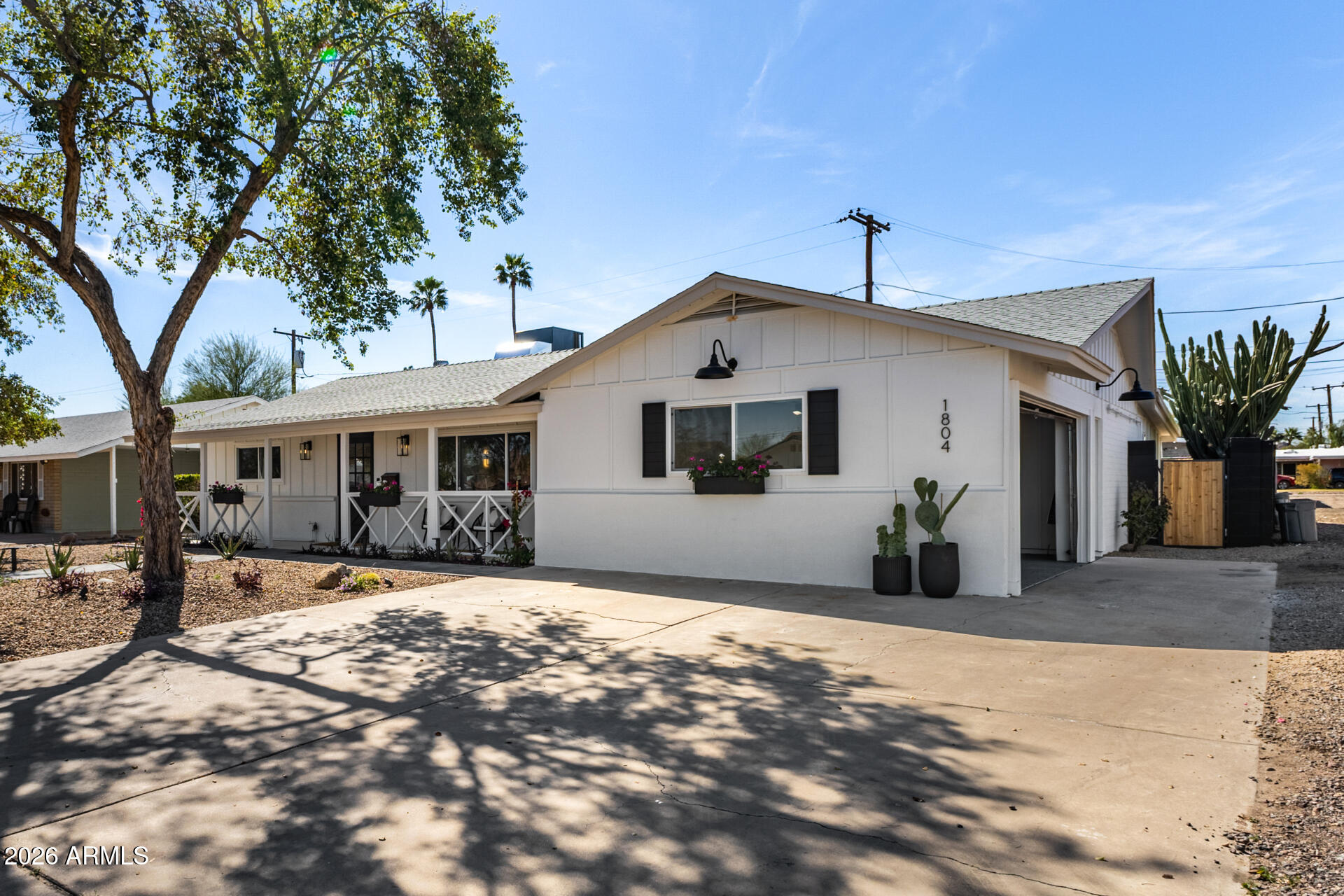 1804 N CAMELLIA Street