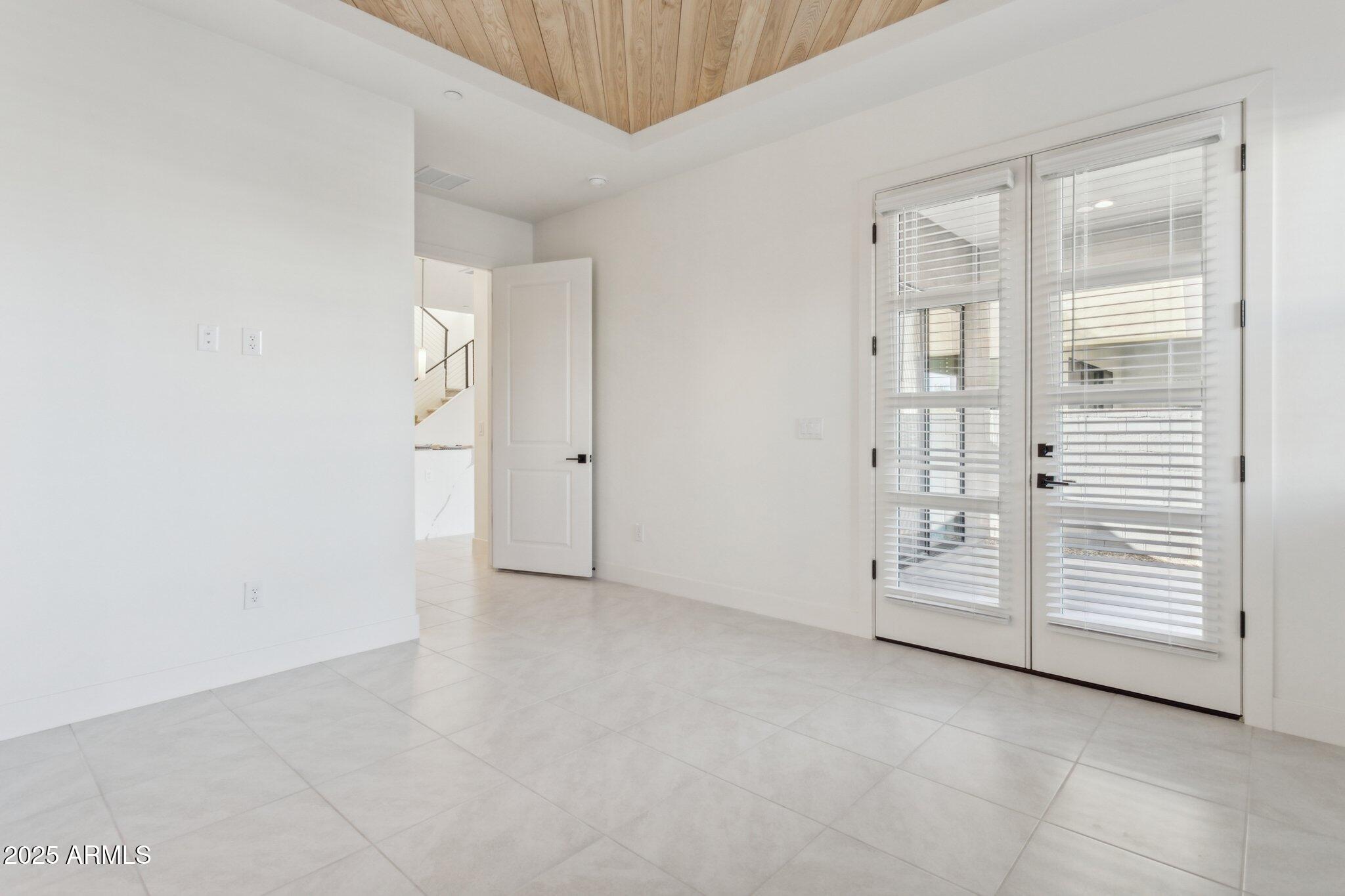 VIEW CAREFREE CONDOMINIUM - Residential