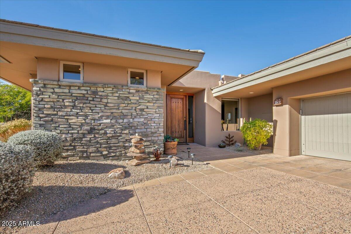 10160 E OLD TRAIL Road