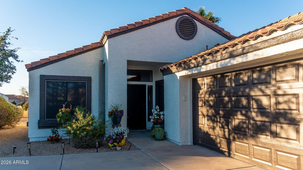 Photo of 8629 W Maui Lane, Peoria, AZ 85381 (MLS # 6976380)
