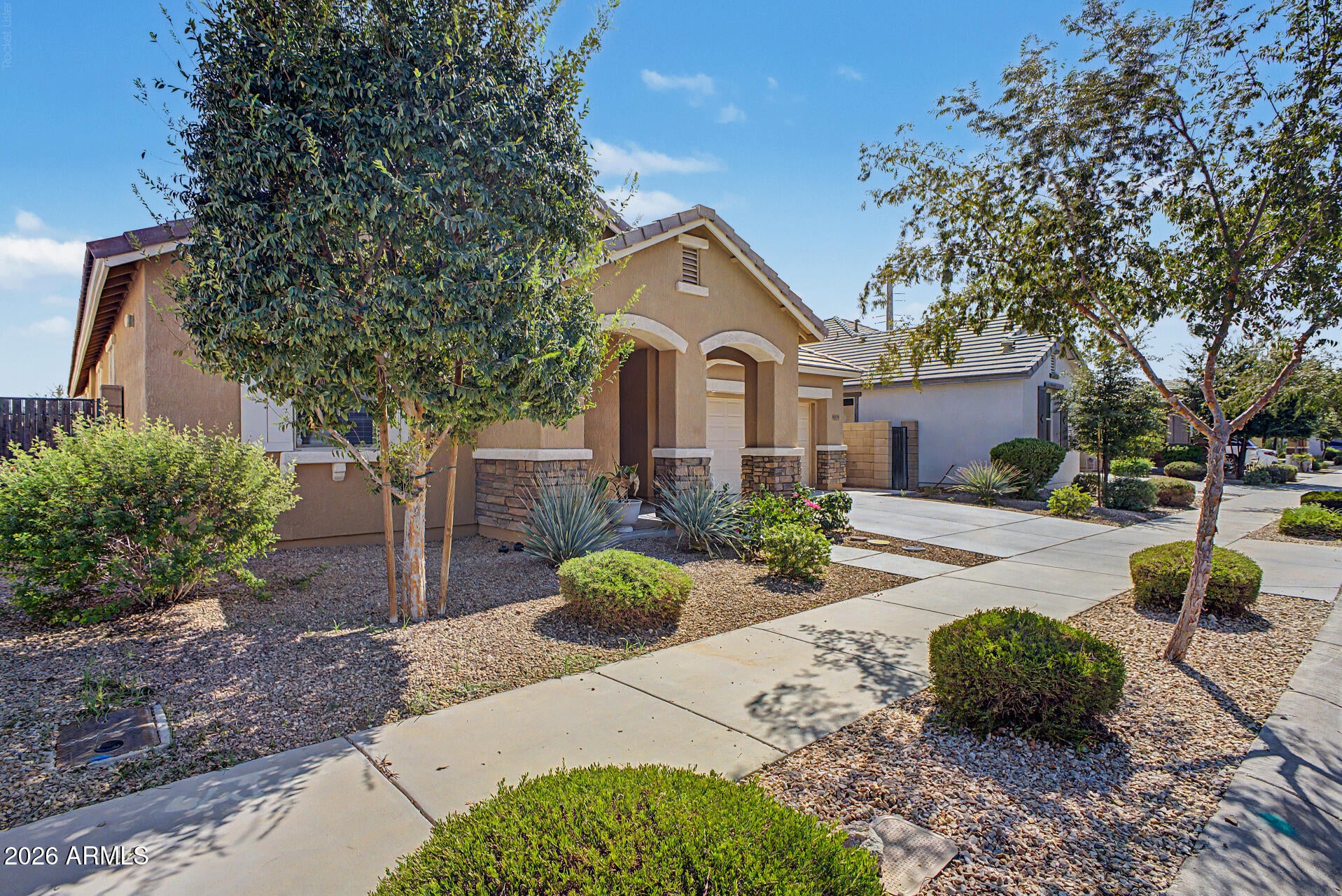 22475 E CALLE DE FLORES --