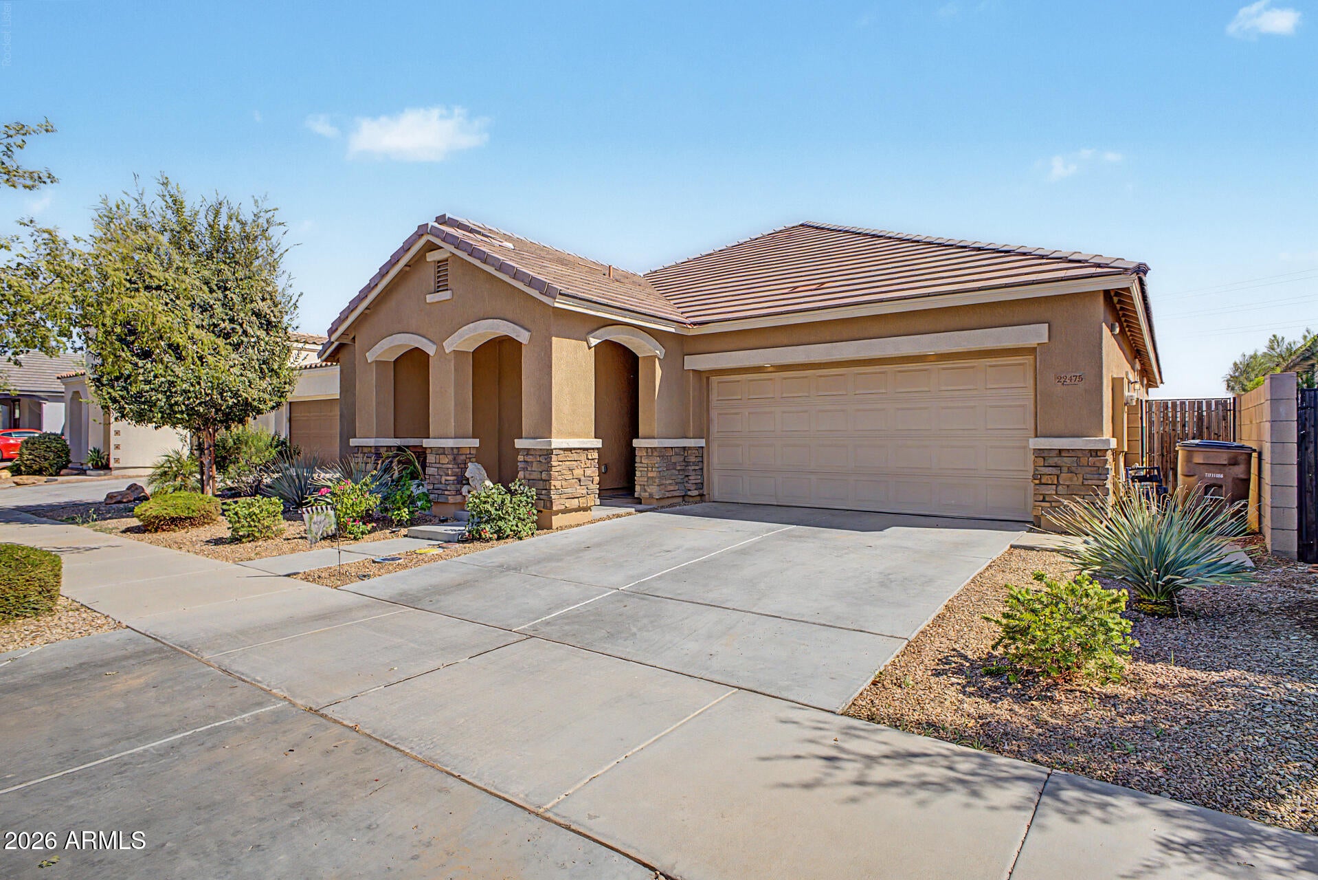 22475 E CALLE DE FLORES --