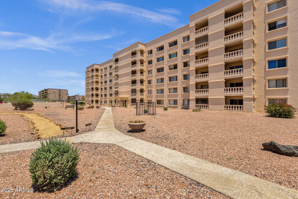 Photo of 7920 E Camelback Road #212, Scottsdale, AZ 85251 (MLS # 6947217)