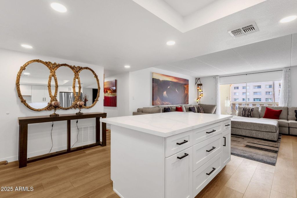 Photo of 7920 E Camelback Road #212, Scottsdale, AZ 85251 (MLS # 6947217)