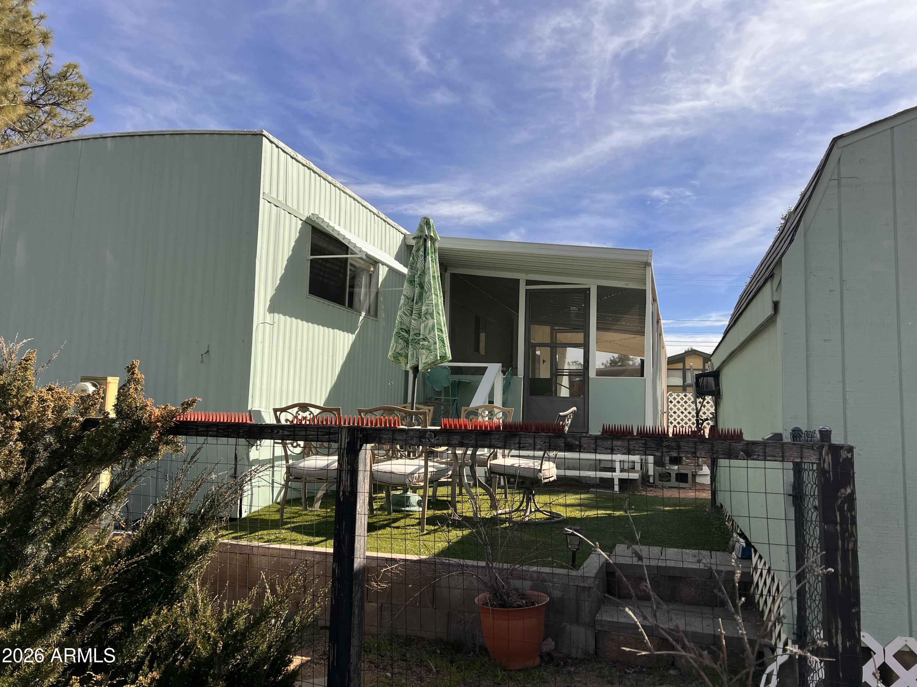 903 E GRANITE DELLS Road 10