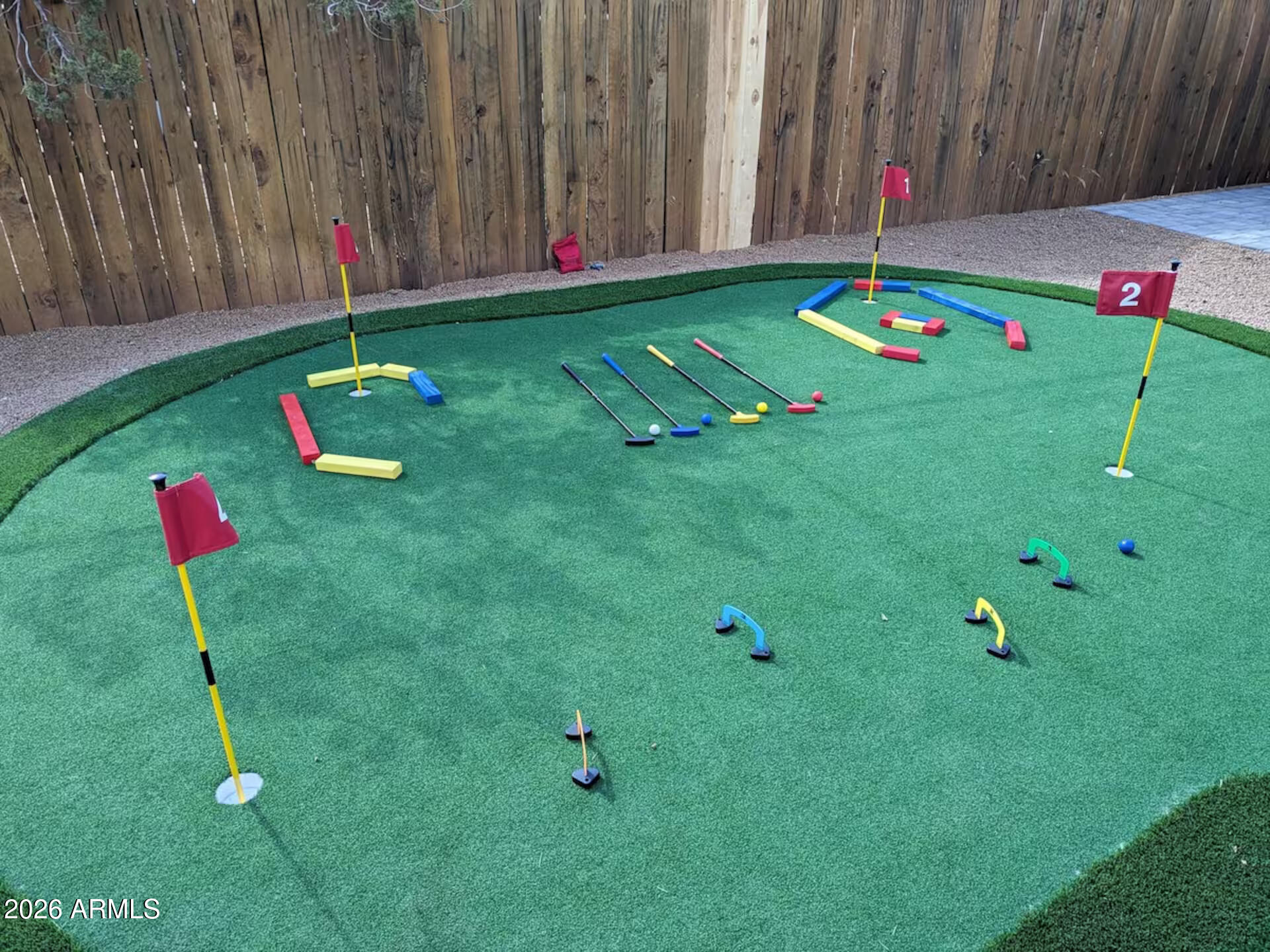 25 Pony Soldier Road