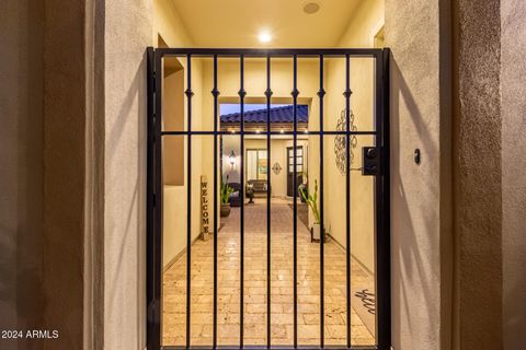 4376 S SANTIAGO Way Chandler AZ 85248