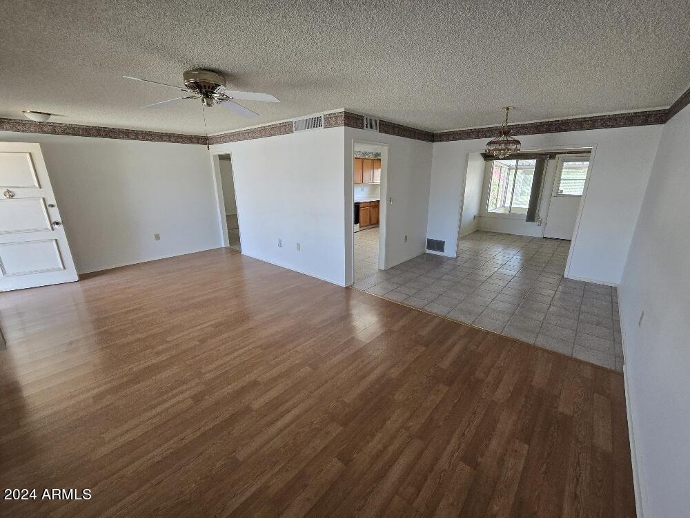 15457 N Ridgeview Road