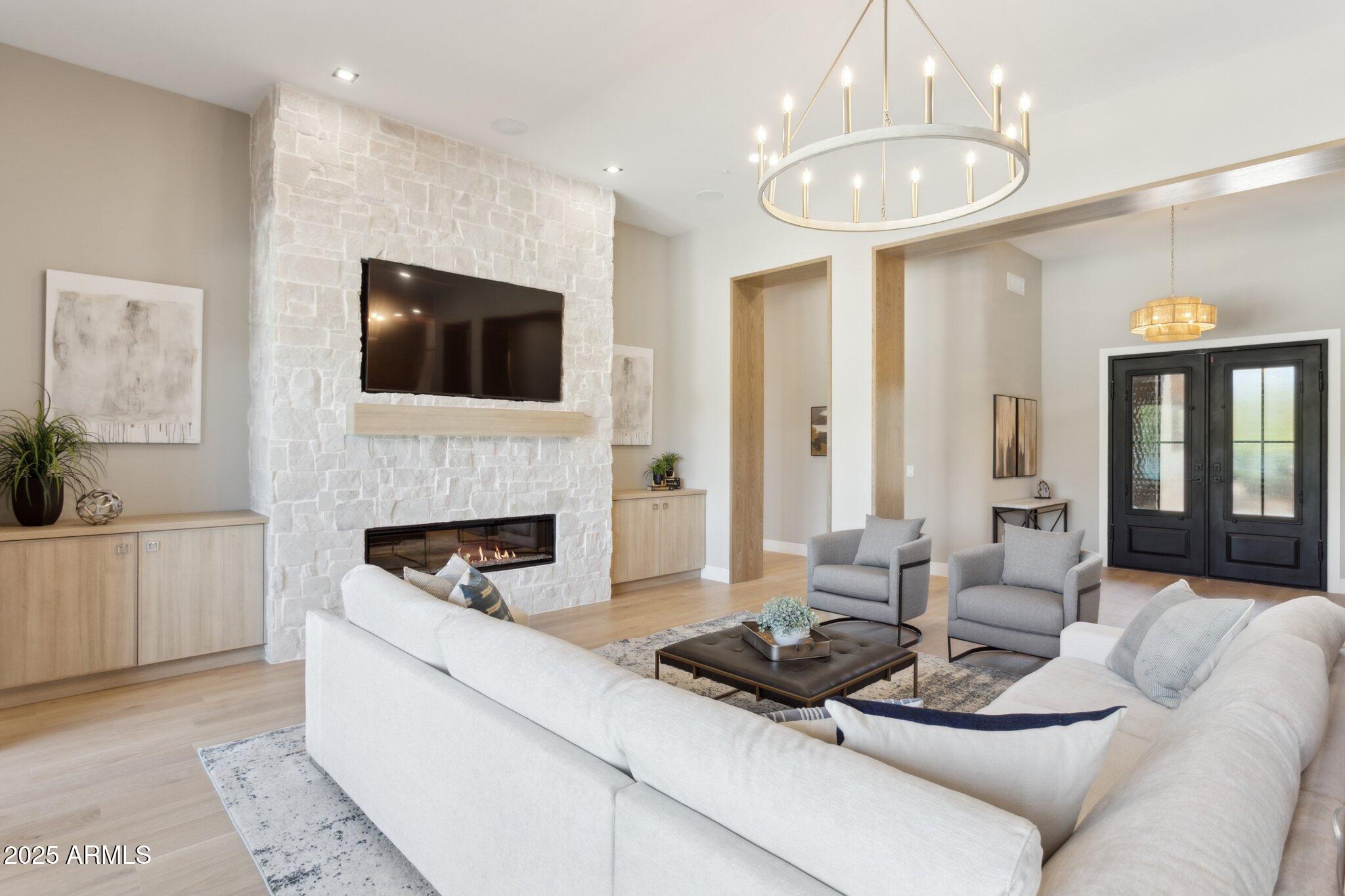 PEAKVIEW TRAILS - Residential