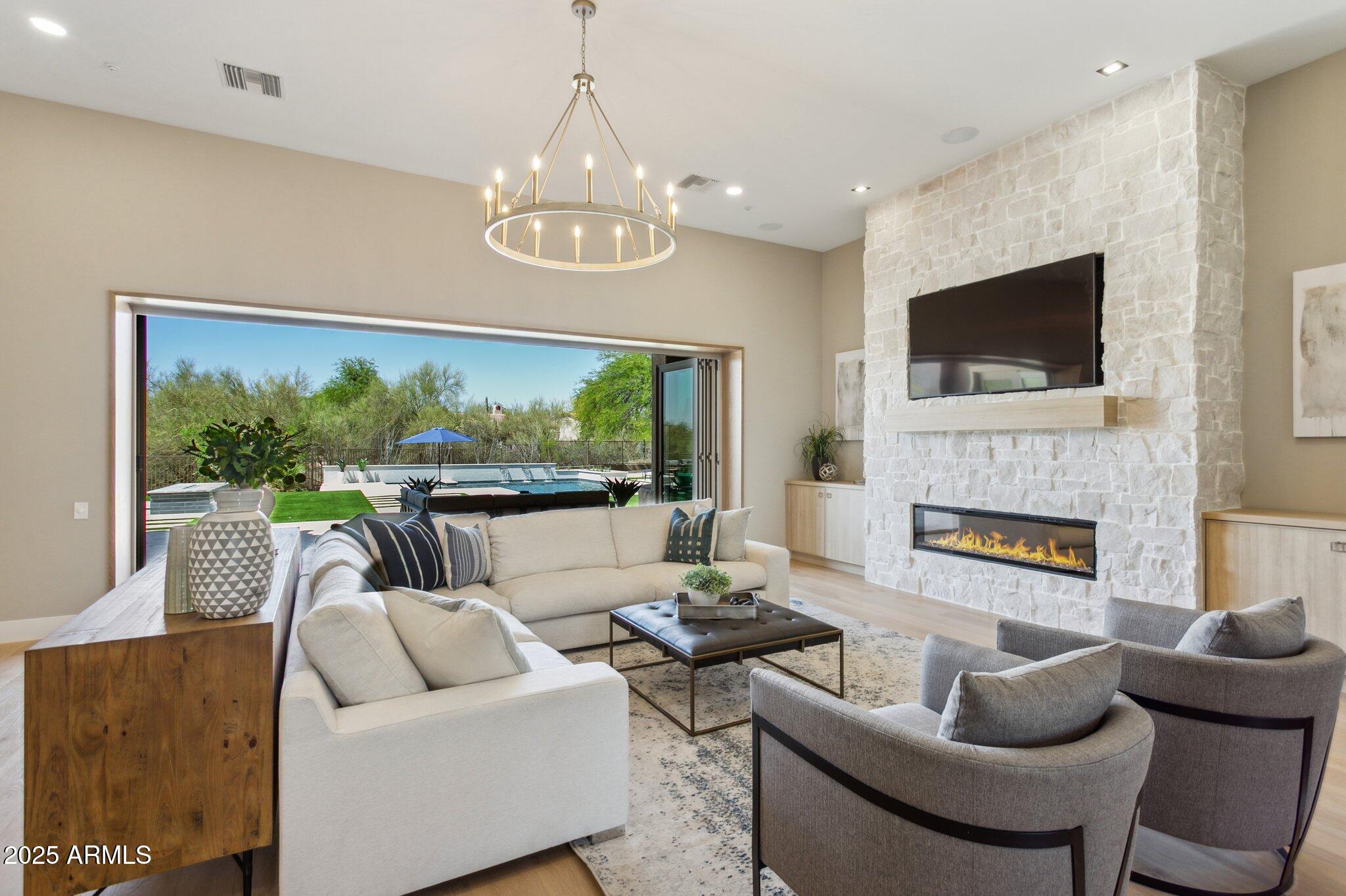 7032 E BALANCING ROCK Road