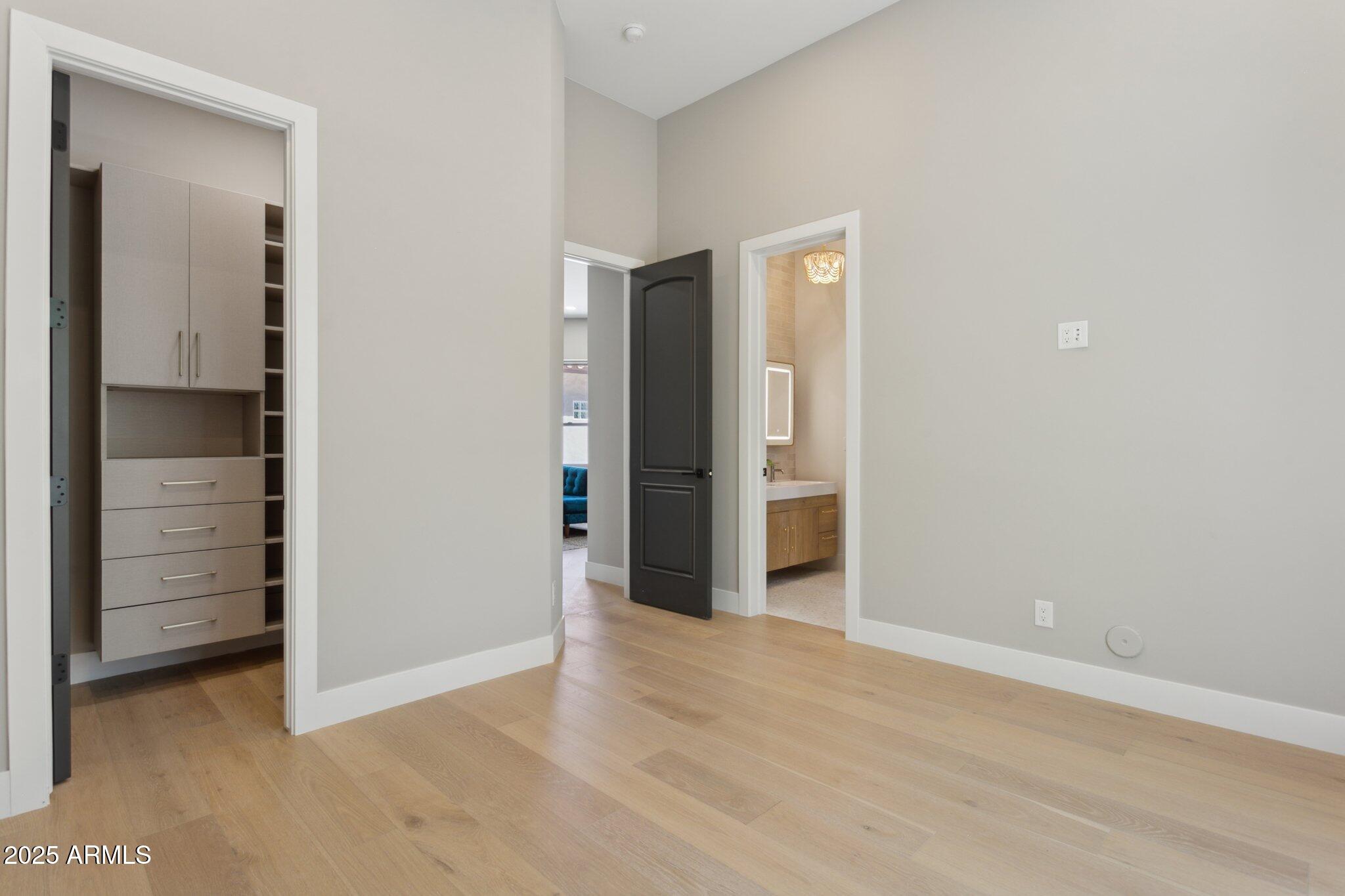 PEAKVIEW TRAILS - Residential