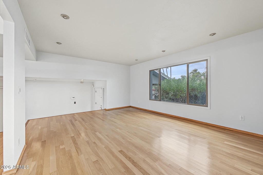 Photo of 8625 E Citrus Way, Scottsdale, AZ 85250 (MLS # 7093187)