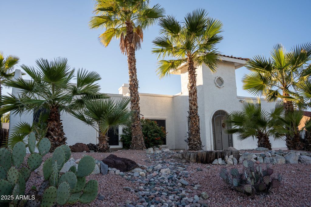 Photo of 14300 N Assisted Living Boulevard, Fountain Hills, AZ 85268 (MLS # 6972875)