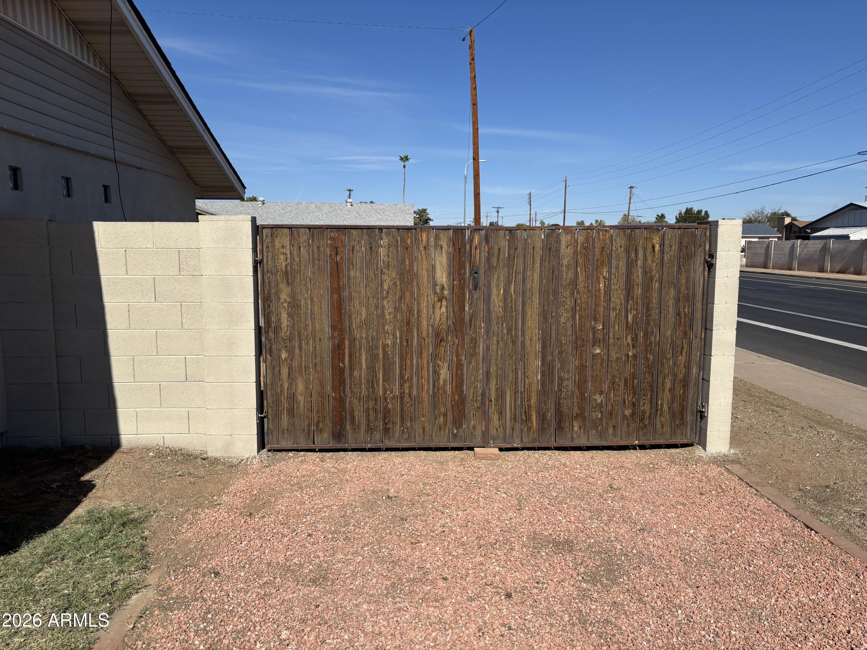 3902 W MCLELLAN Boulevard