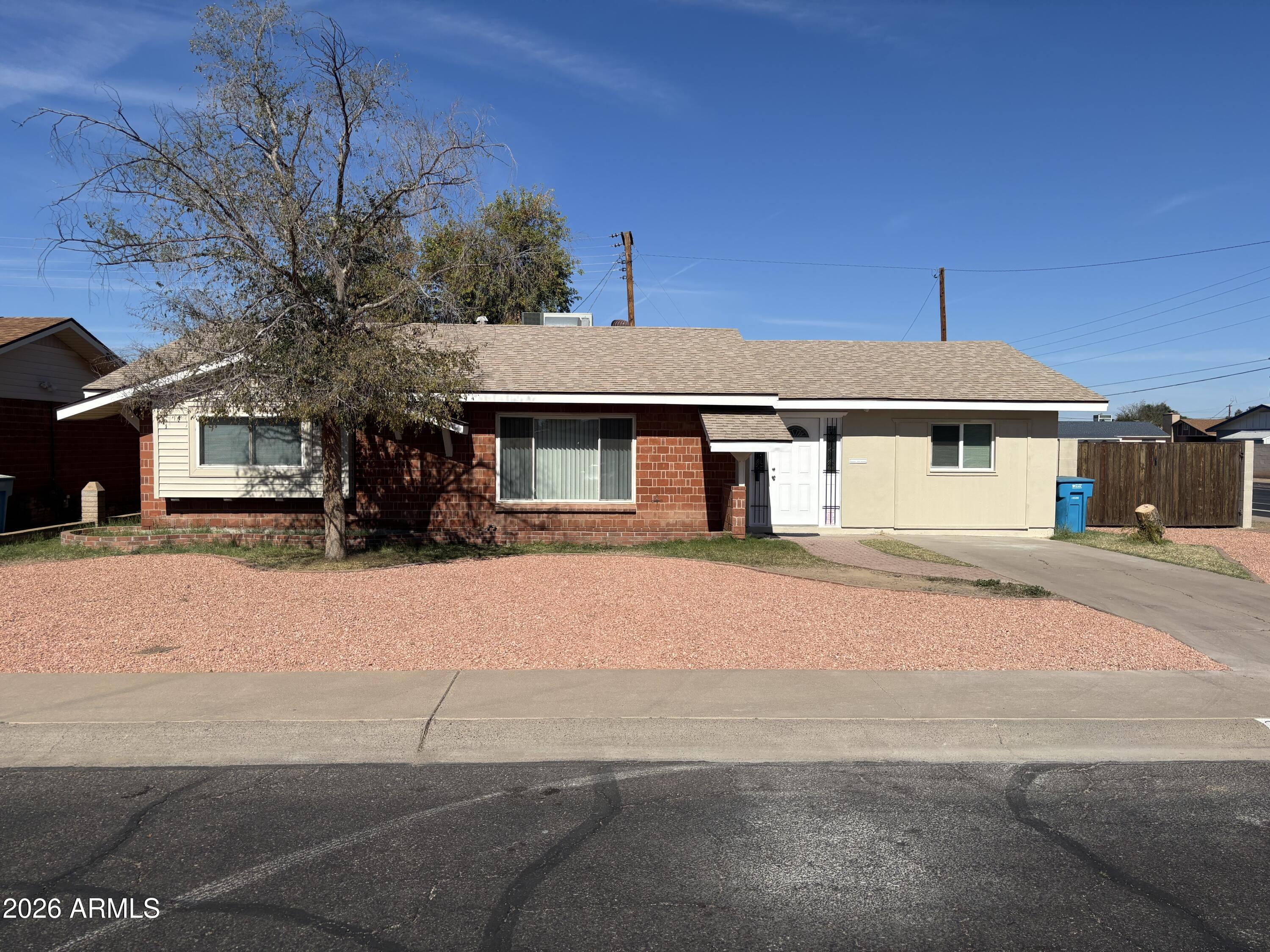 3902 W MCLELLAN Boulevard