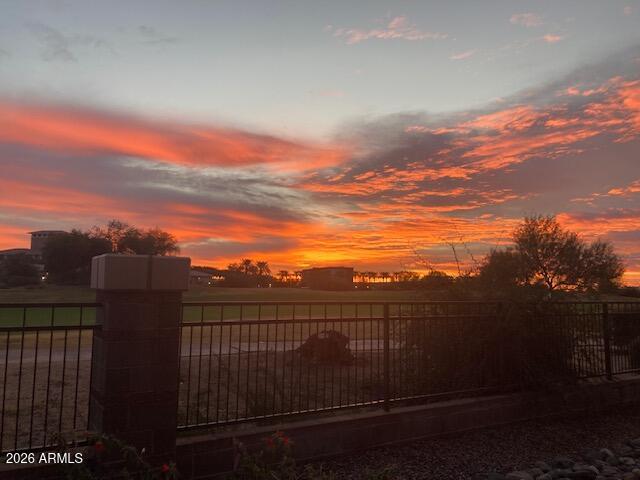 15221 N CLUBGATE Drive 1058