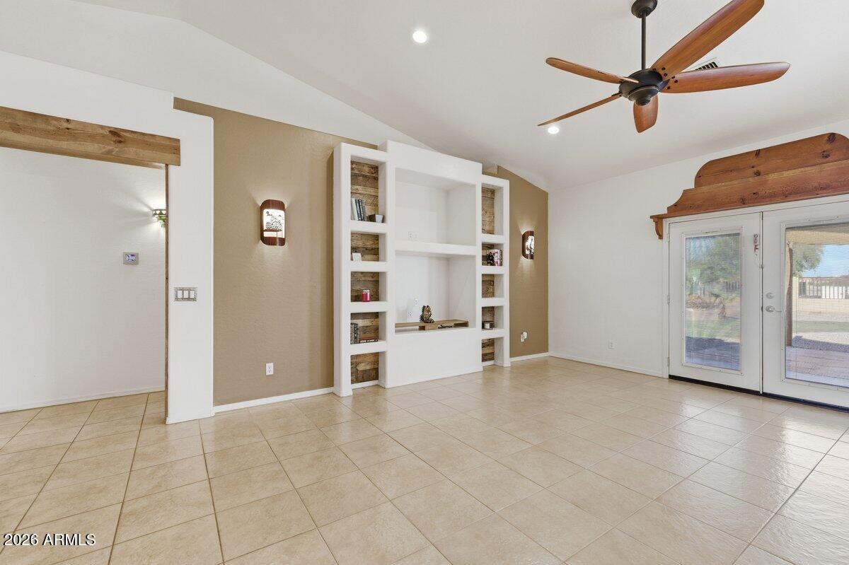 ARIZONA CITY UNIT THREE - Residential