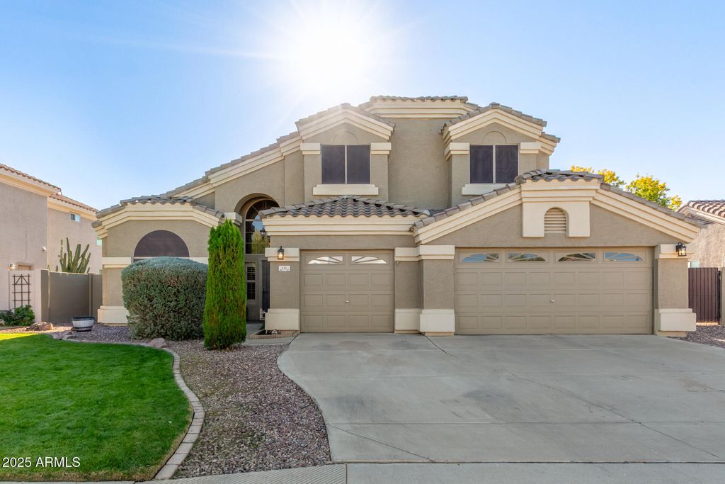Photo of 111 W Windsor Drive, Gilbert, AZ 85233 (MLS # 6959874)