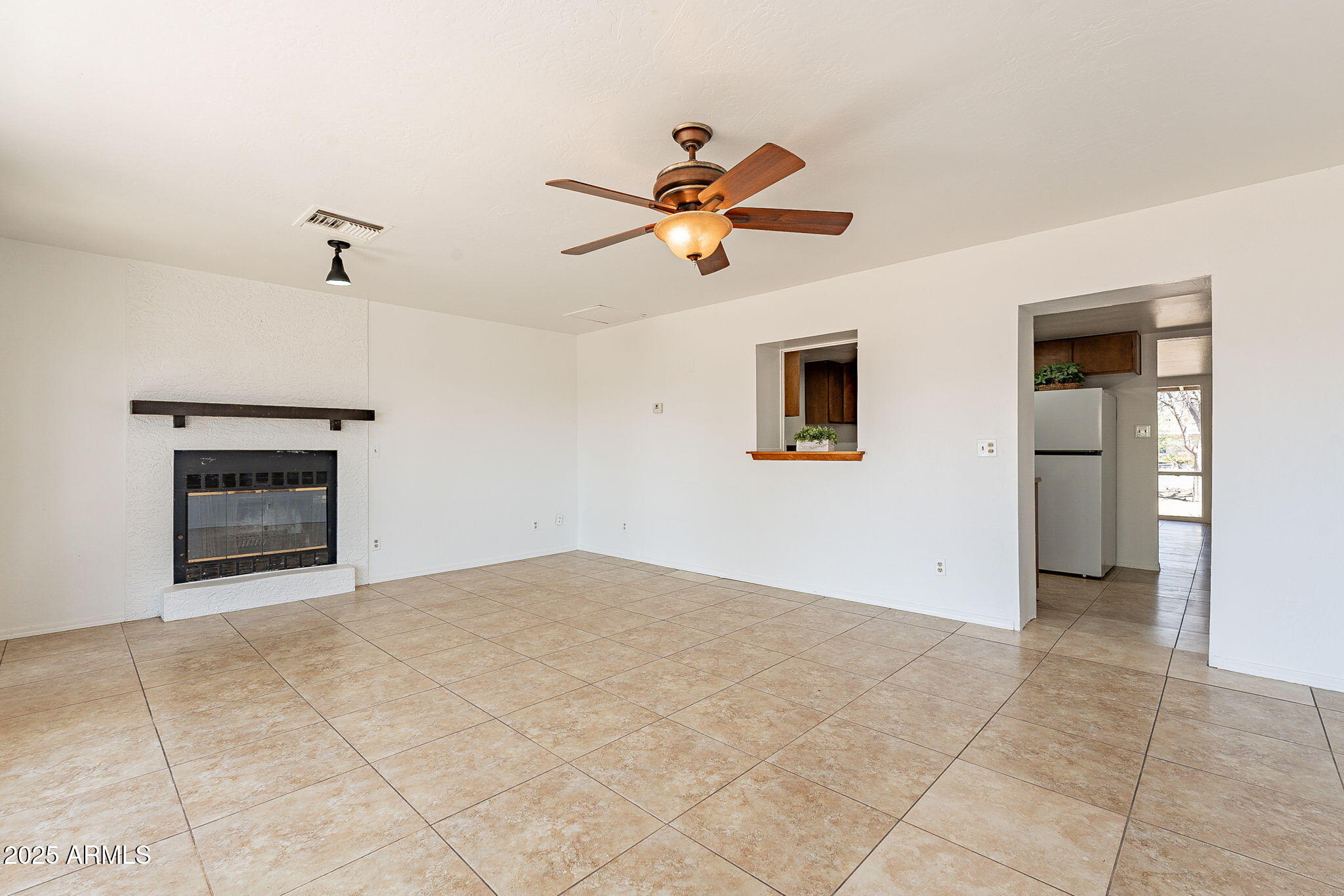 551 W HARDING Avenue