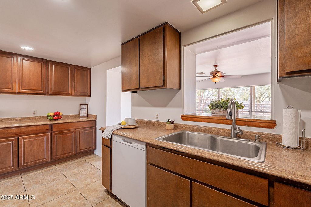 Photo of 551 W Harding Avenue, Coolidge, AZ 85128 (MLS # 6965869)