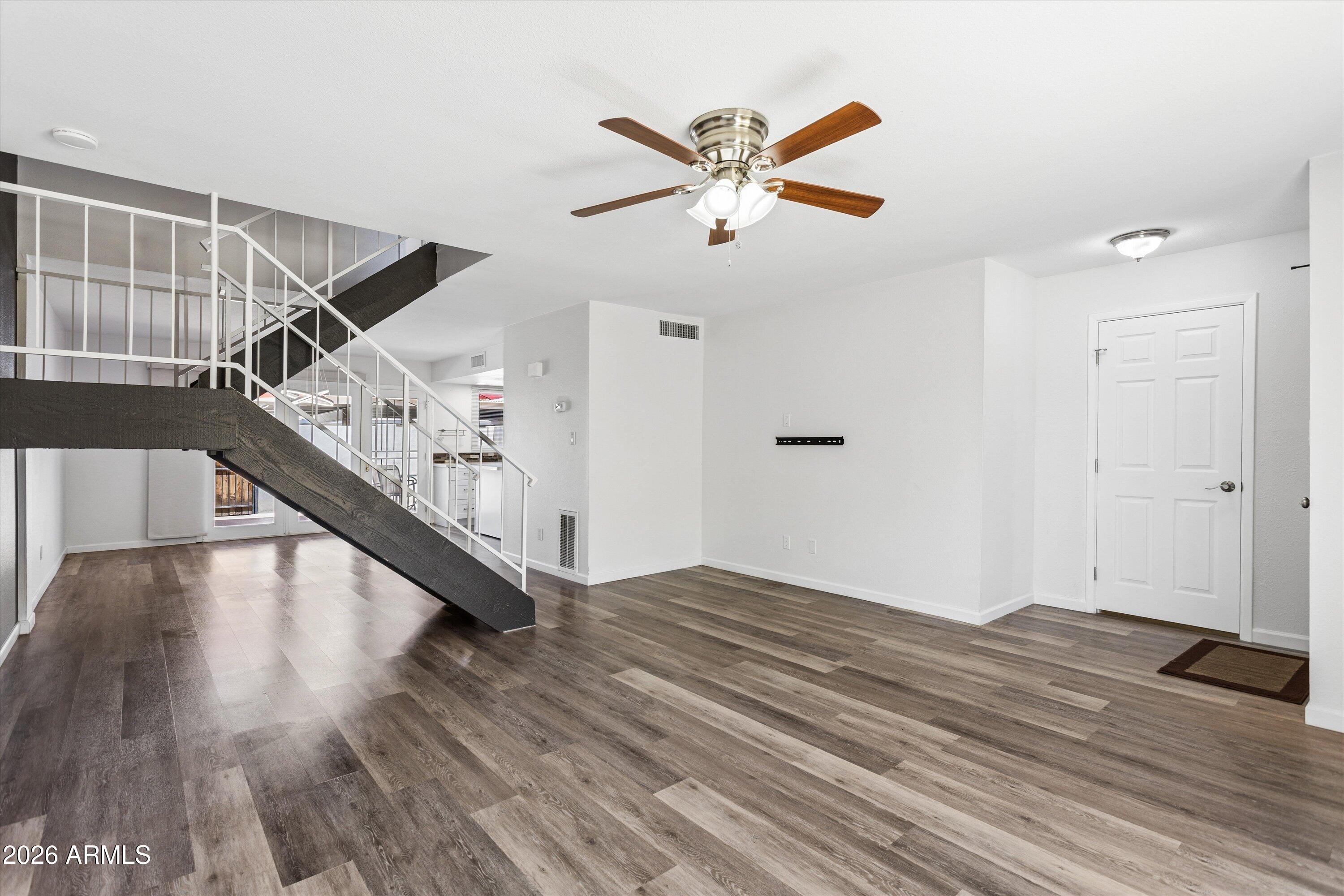 8141 E VISTA Drive