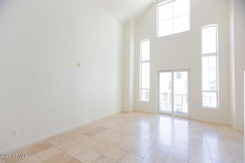 Photo of 215 E Mckinley Street #408, Phoenix, AZ 85004 (MLS # 6896019)