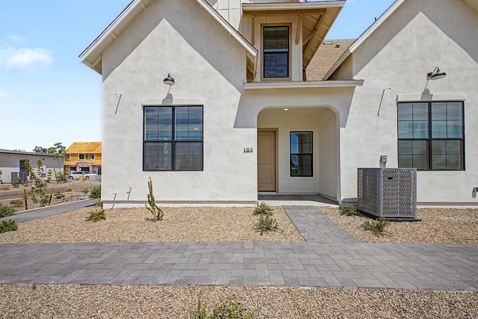 8232 E UNIVERSITY Drive 103