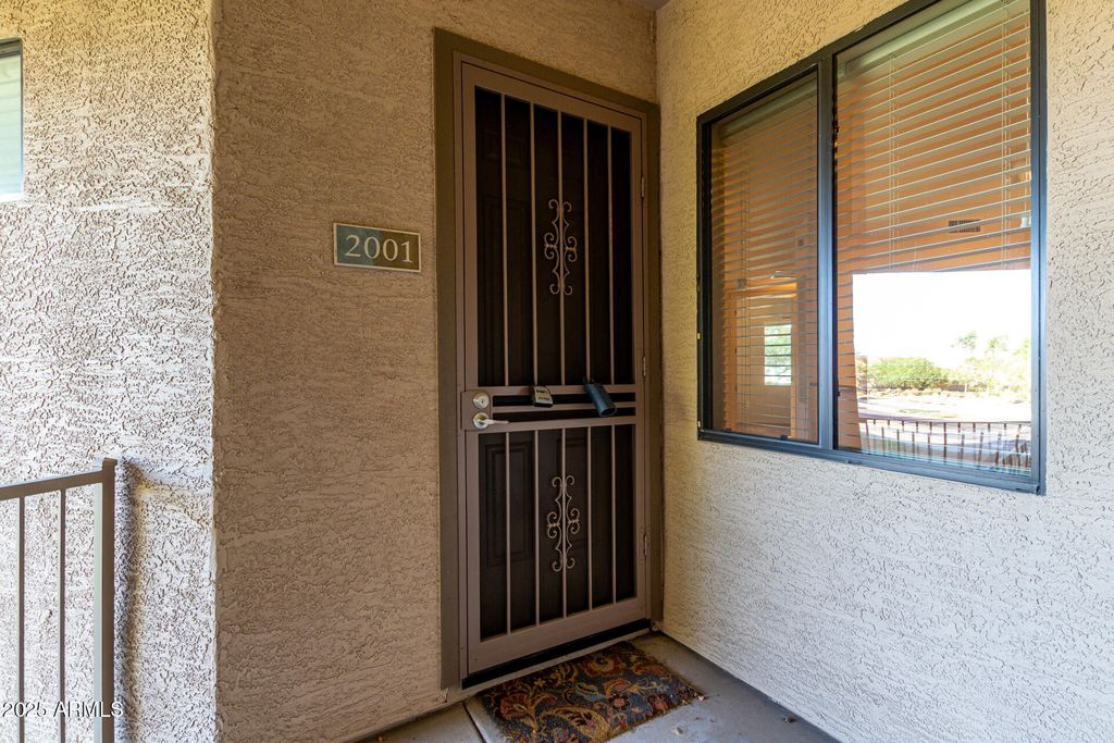 Photo of 3330 S Gilbert Road #2001, Chandler, AZ 85286 (MLS # 6916770)