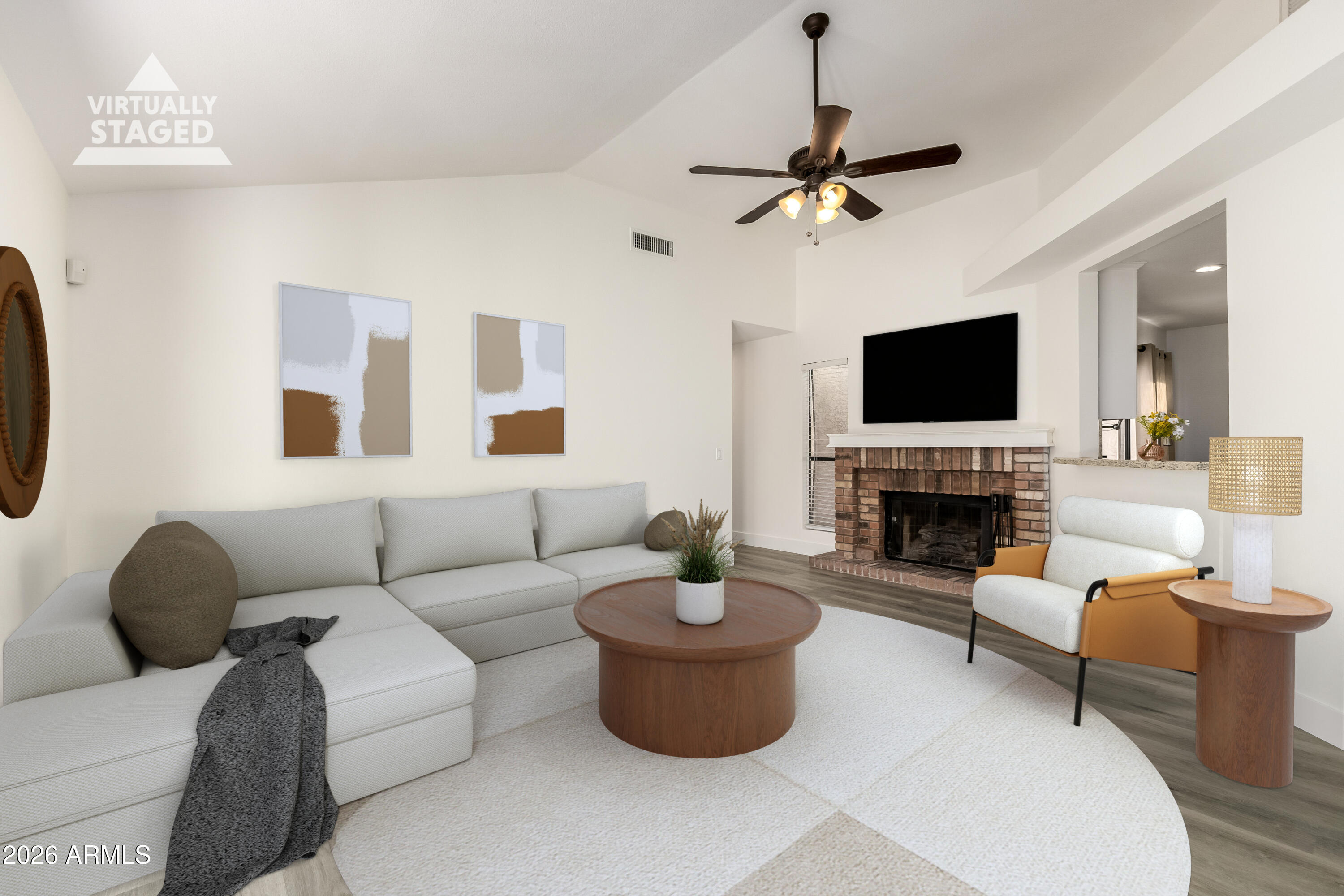 1425 E COMMERCE Avenue