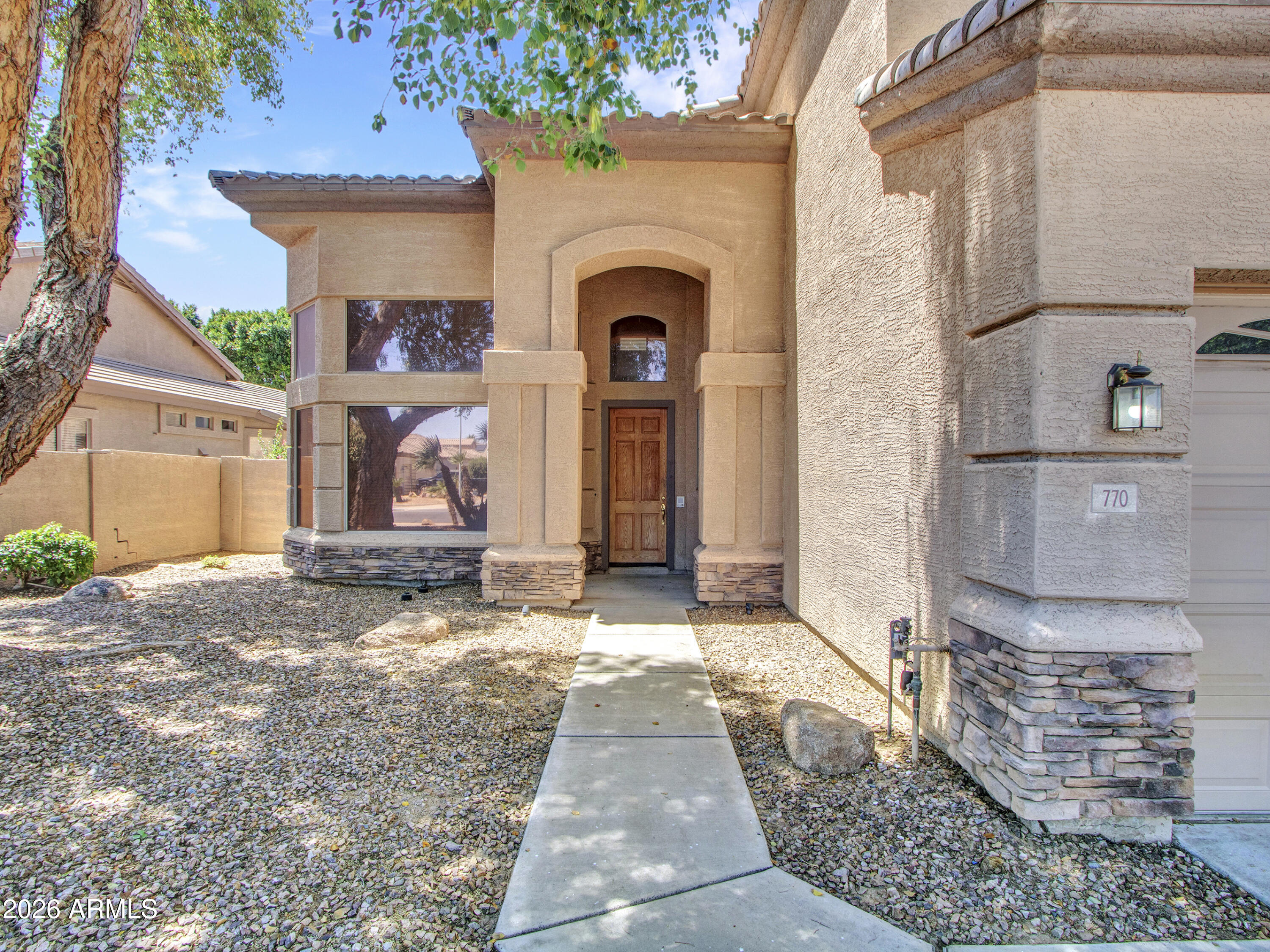 770 S CROSSCREEK Place