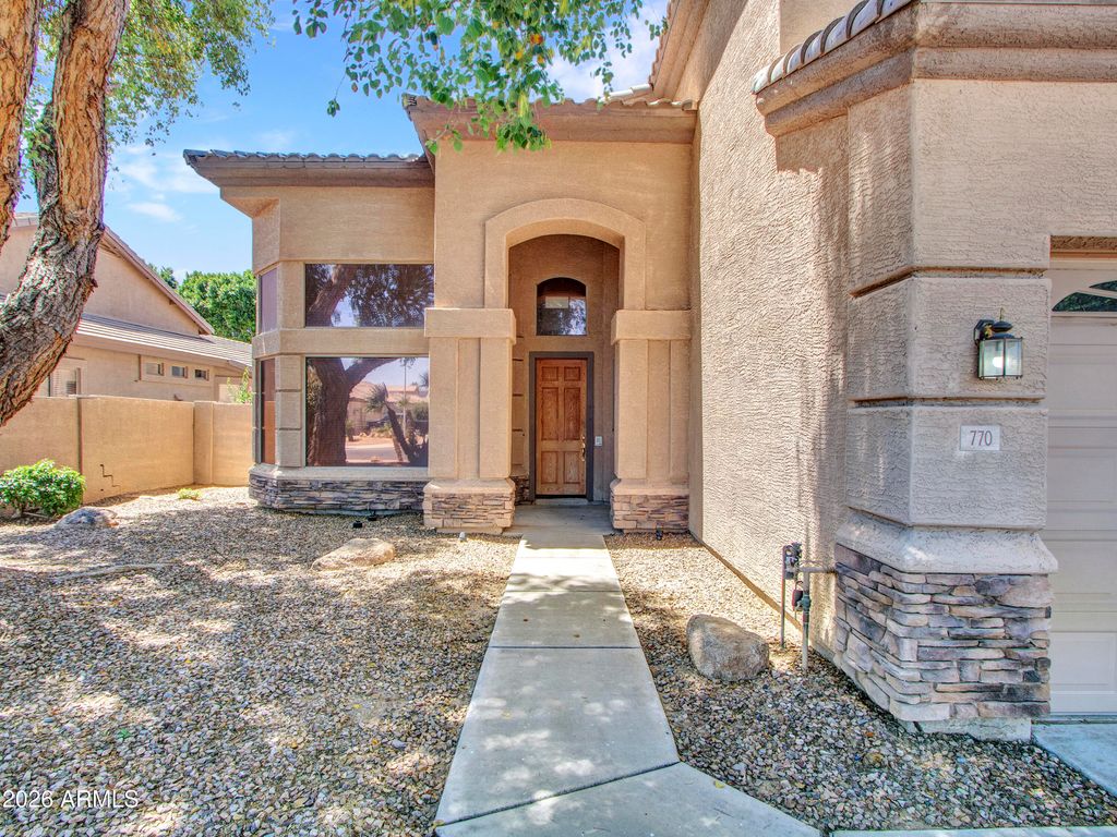 Photo of 770 S Crosscreek Place, Chandler, AZ 85225 (MLS # 7027364)