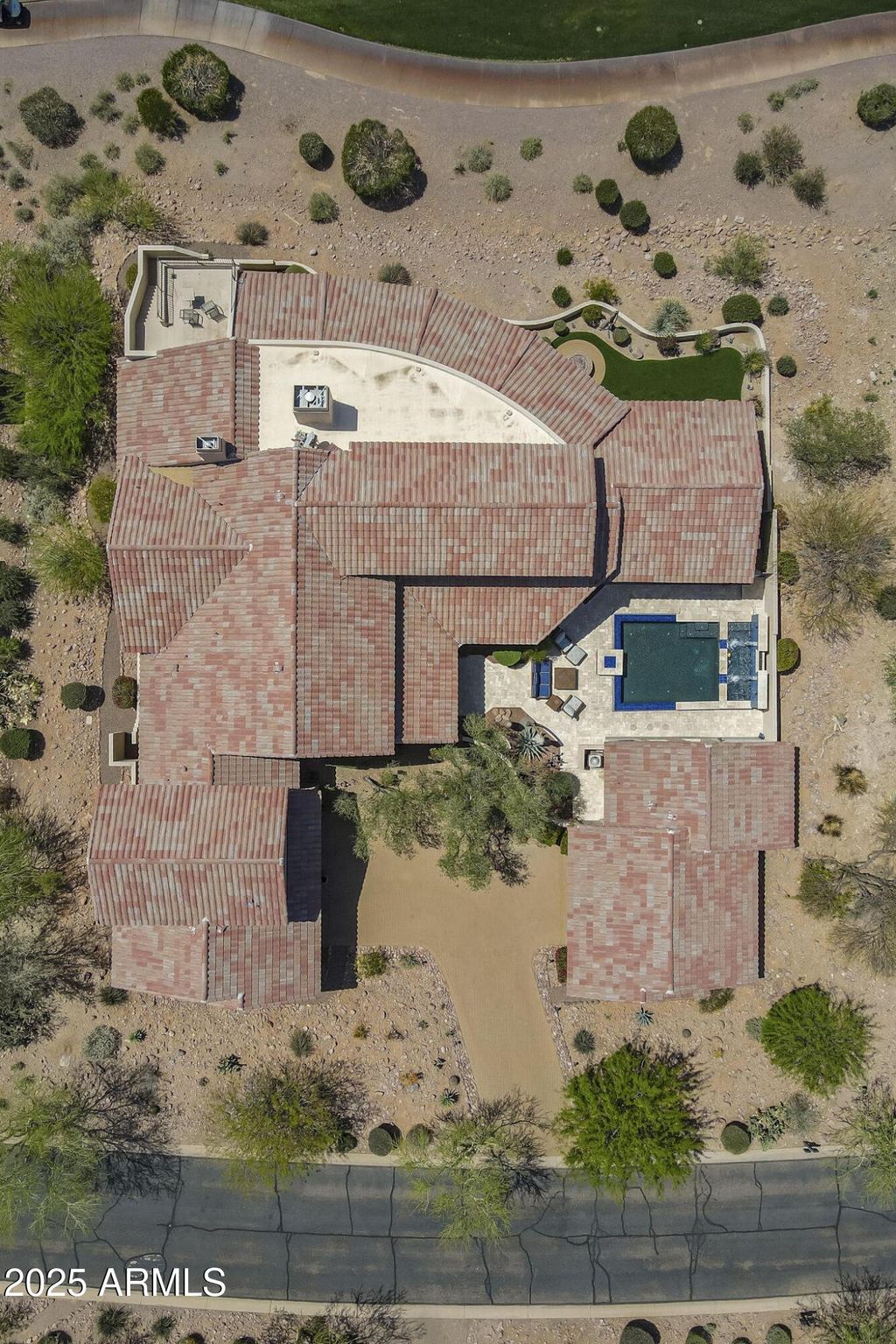Photo of 2560 S Geronimo Head Trail, Gold Canyon, AZ 85118 (MLS # 6916008)
