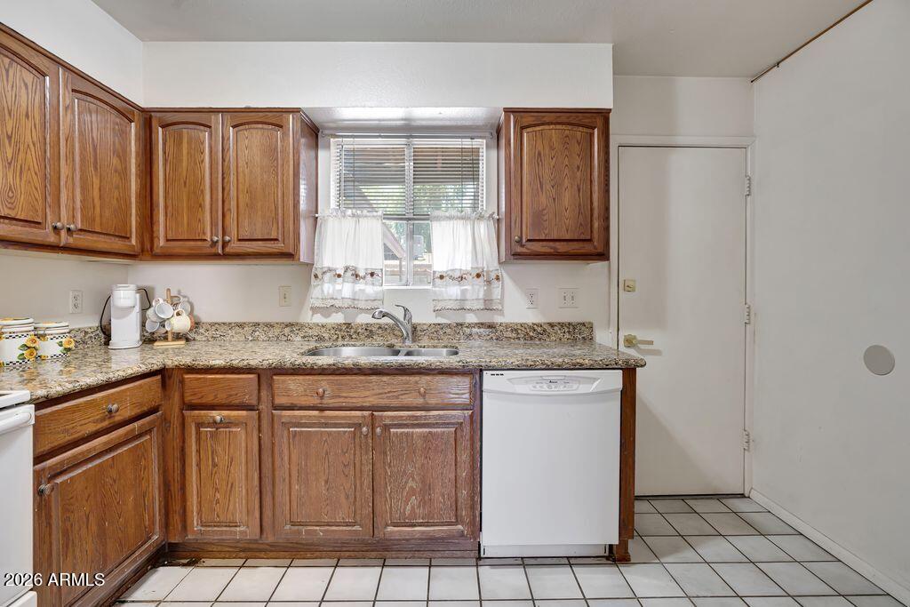 3426 W TANGERINE Lane