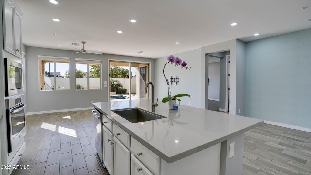 Photo of 3871 E Loma Vista Street, Gilbert, AZ 85295 (MLS # 6968826)