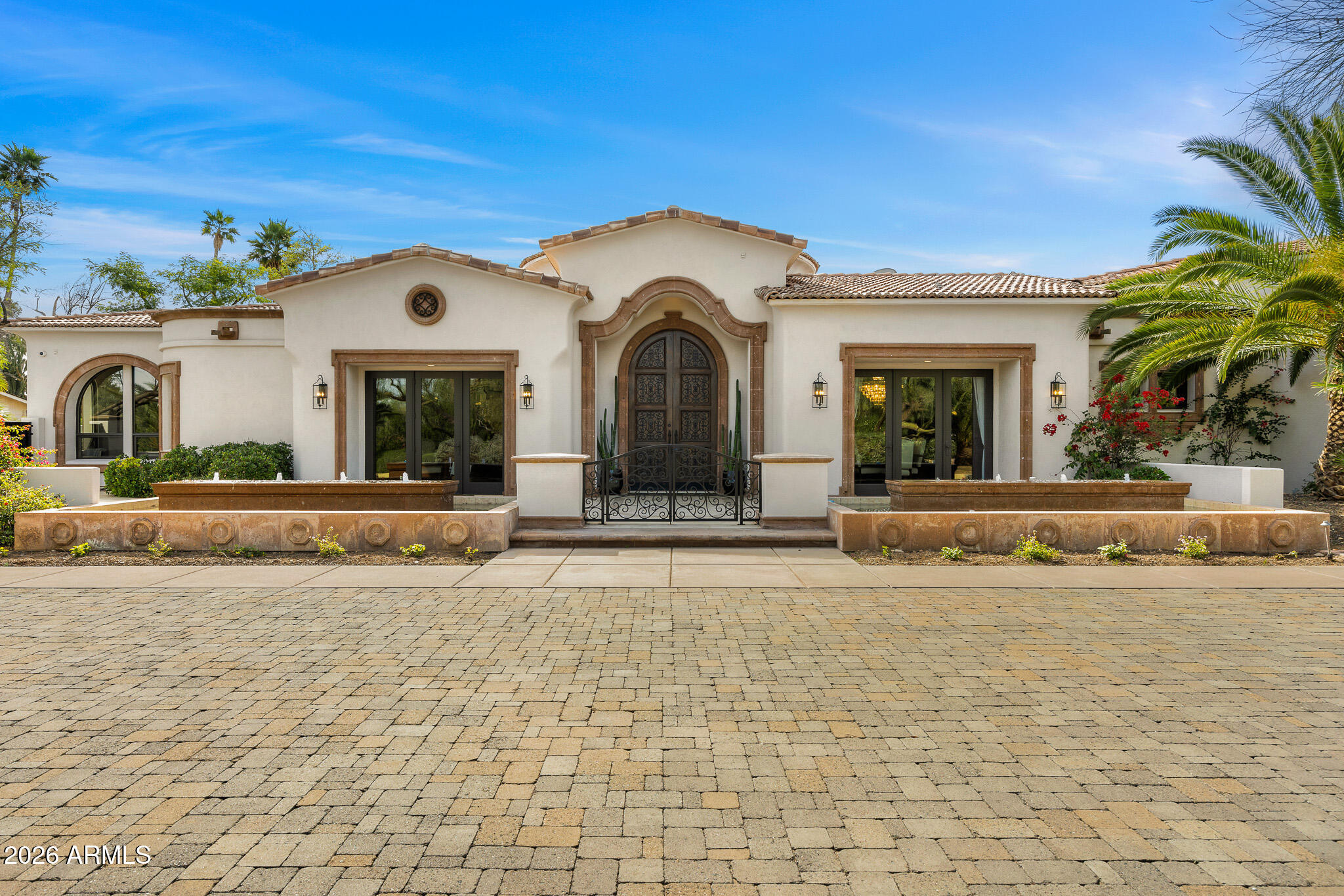 5401 E MOCKINGBIRD Lane