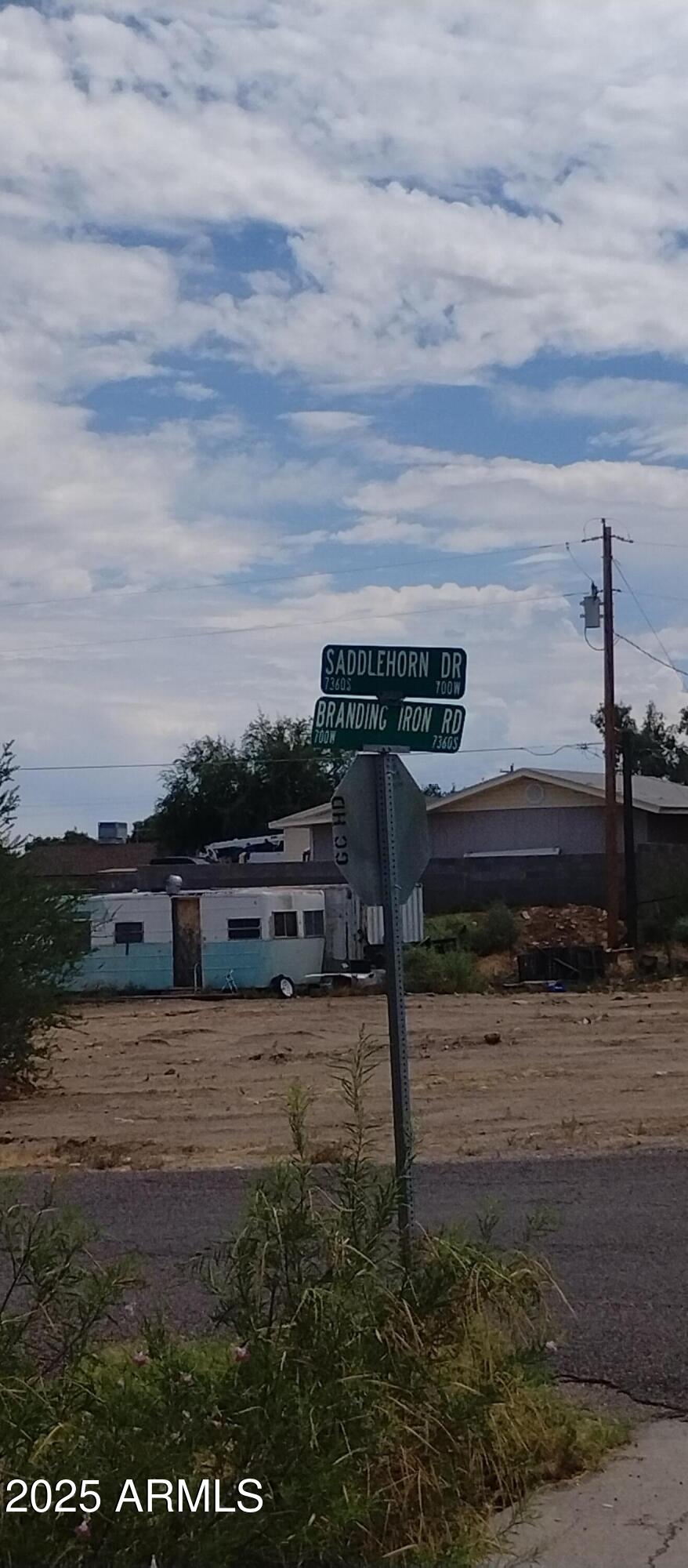 000 S Branding Iron Road 38