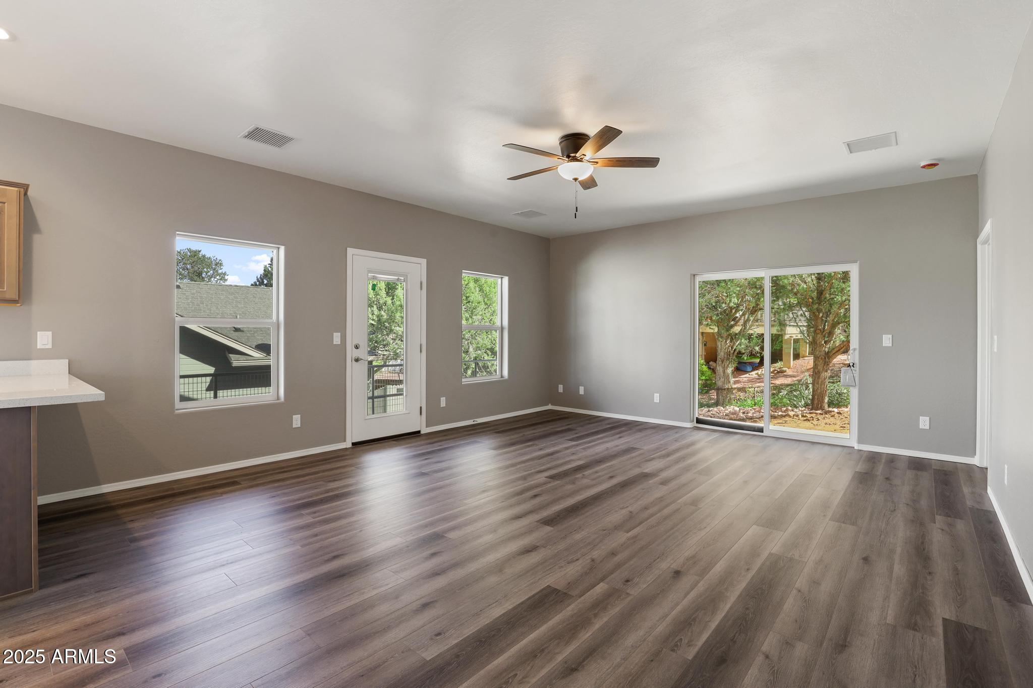 1019 S PONDEROSA Street