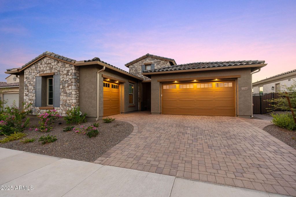 Photo of 5744 N 208th Lane, Buckeye, AZ 85396 (MLS # 6928361)