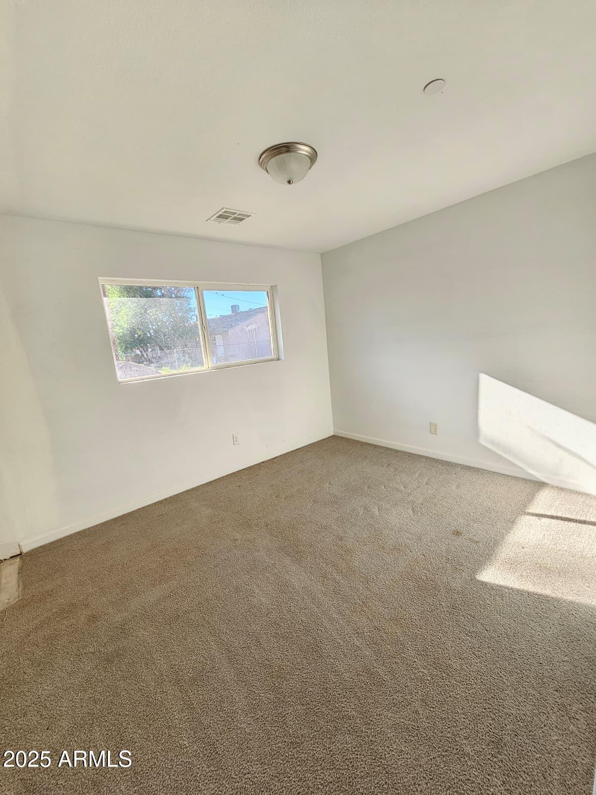 5951 W GLENN Drive